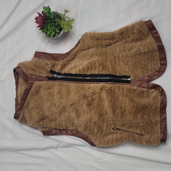 Love Tree brown vest sz Small - Picture 4 of 12